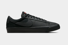 Nike SB - Zoom Blazer Low GT ISO (Black/Black/Black) *SALE