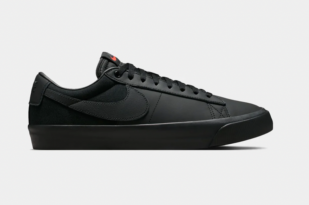 Nike SB - Zoom Blazer Low GT ISO (Black/Black/Black) *SALE